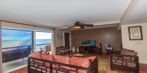 KVR Unit #2 Living room ocean view